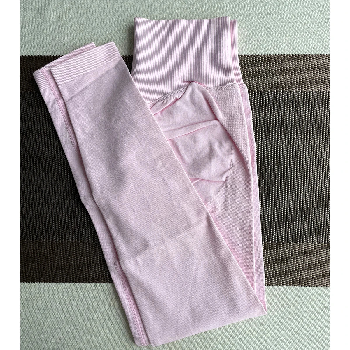 ES LIFESTYLE Women's High Waist Yoga Leggings Seamless High Stretchy Butt Lifting Breathable Sports Pants for Women Gym Leggings