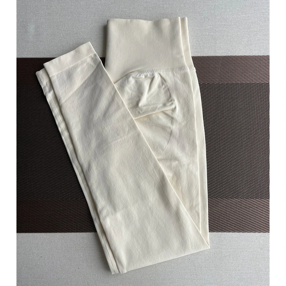 ES LIFESTYLE Women's High Waist Yoga Leggings Seamless High Stretchy Butt Lifting Breathable Sports Pants for Women Gym Leggings